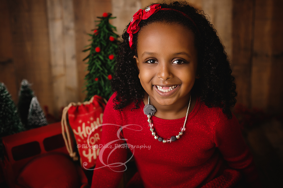 chicago-newborn-photographer-elvie-christmas-all-i-want-for-christmas-is-my-2-front-teeth