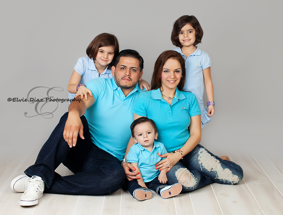 What a beautiful family..(Chicago Family Photographer)