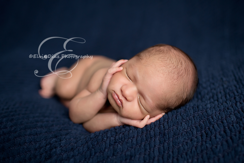 I love photographing newborns, such beauty in each and every session.(Chicago Newborn Photographer)