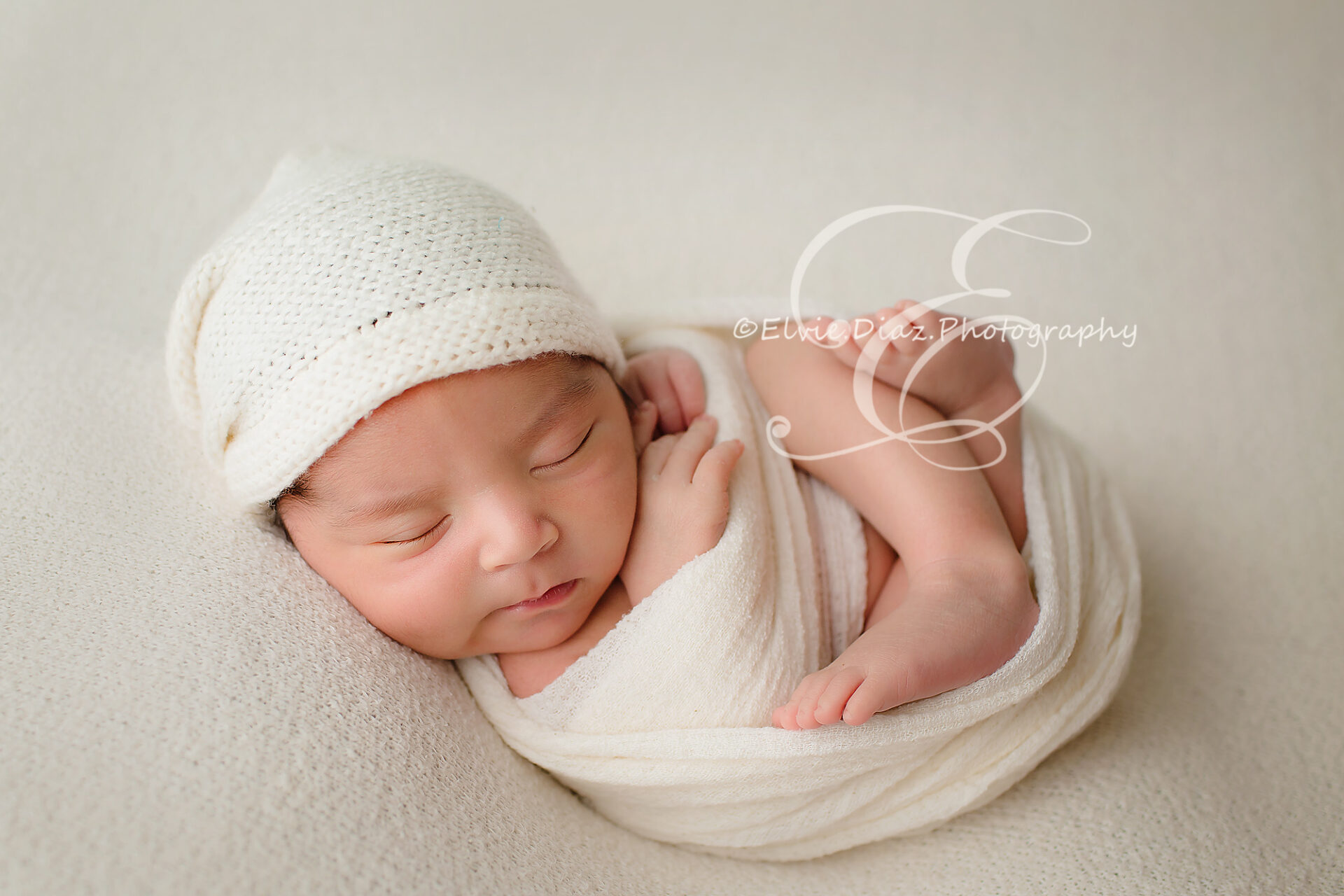 The Baby Jumped Over The Moon (Chicago Newborn Photographer)
