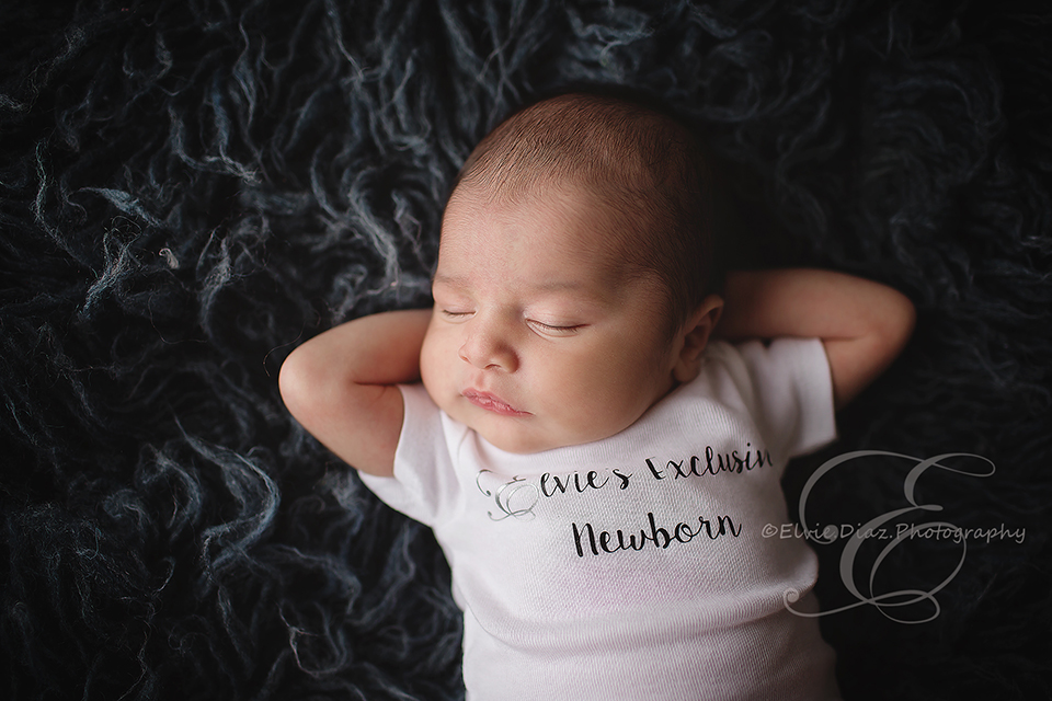 chicago-newborn-photographer-elvie-exclusive-newborn