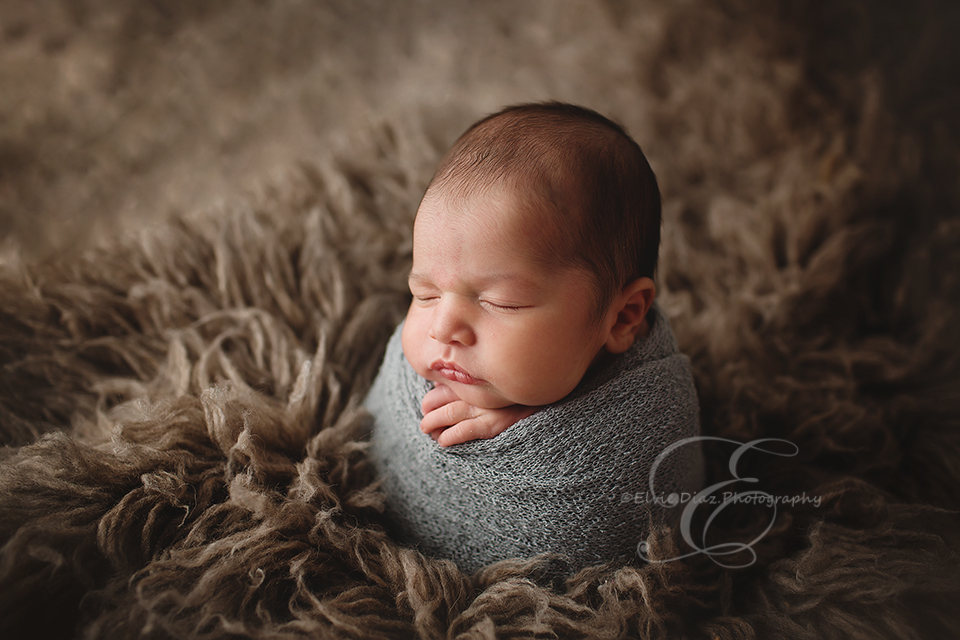chicago-newborn-photographer-elvie-girl-wrapped-baby-boy